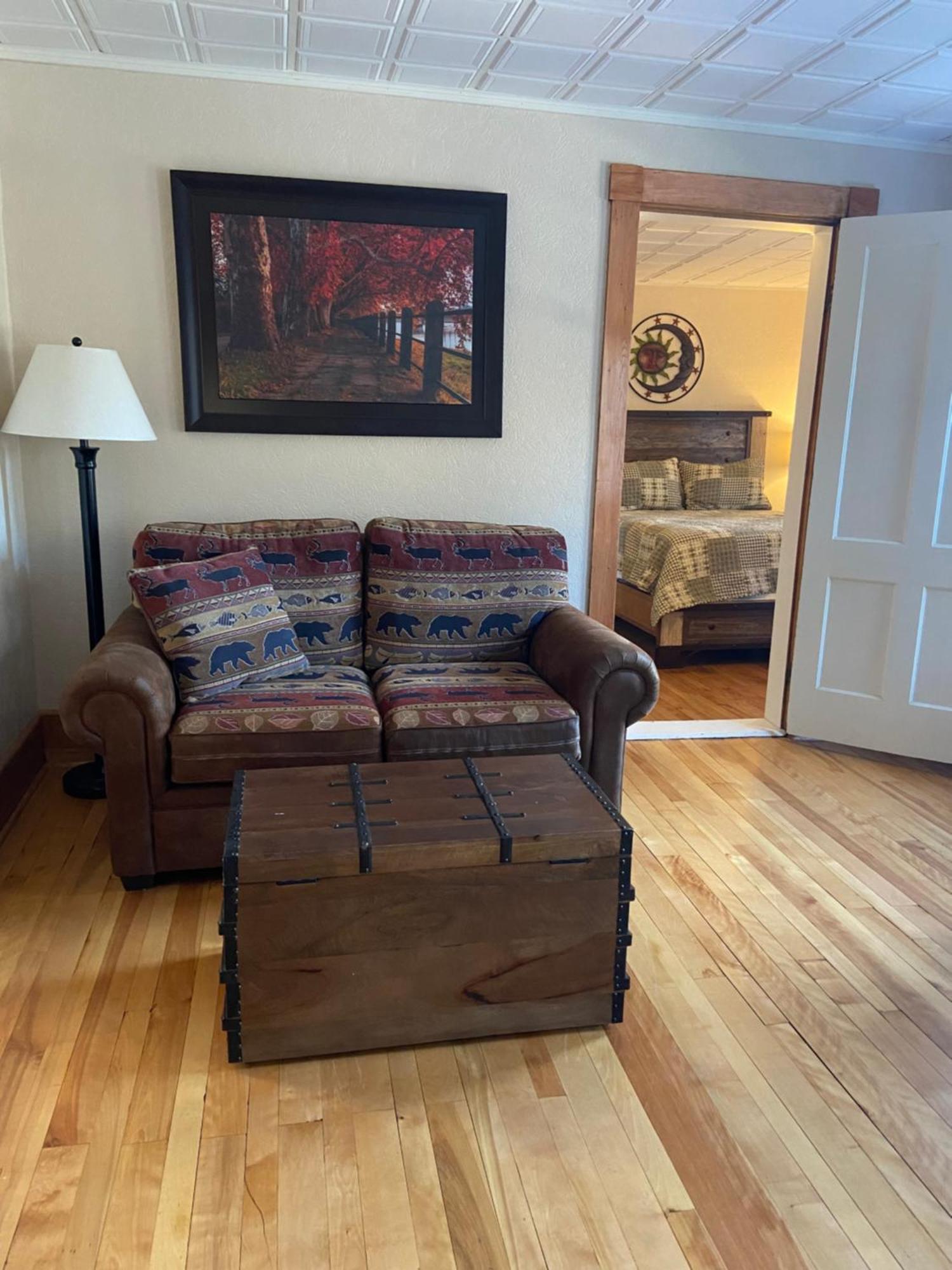 Tavern - Country Suite Newport Zewnętrze zdjęcie
