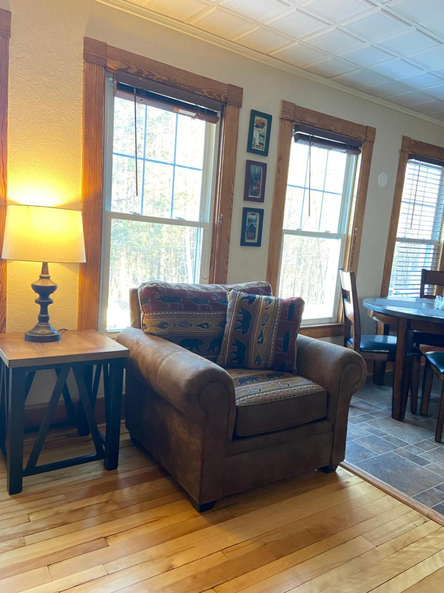 Tavern - Country Suite Newport Zewnętrze zdjęcie